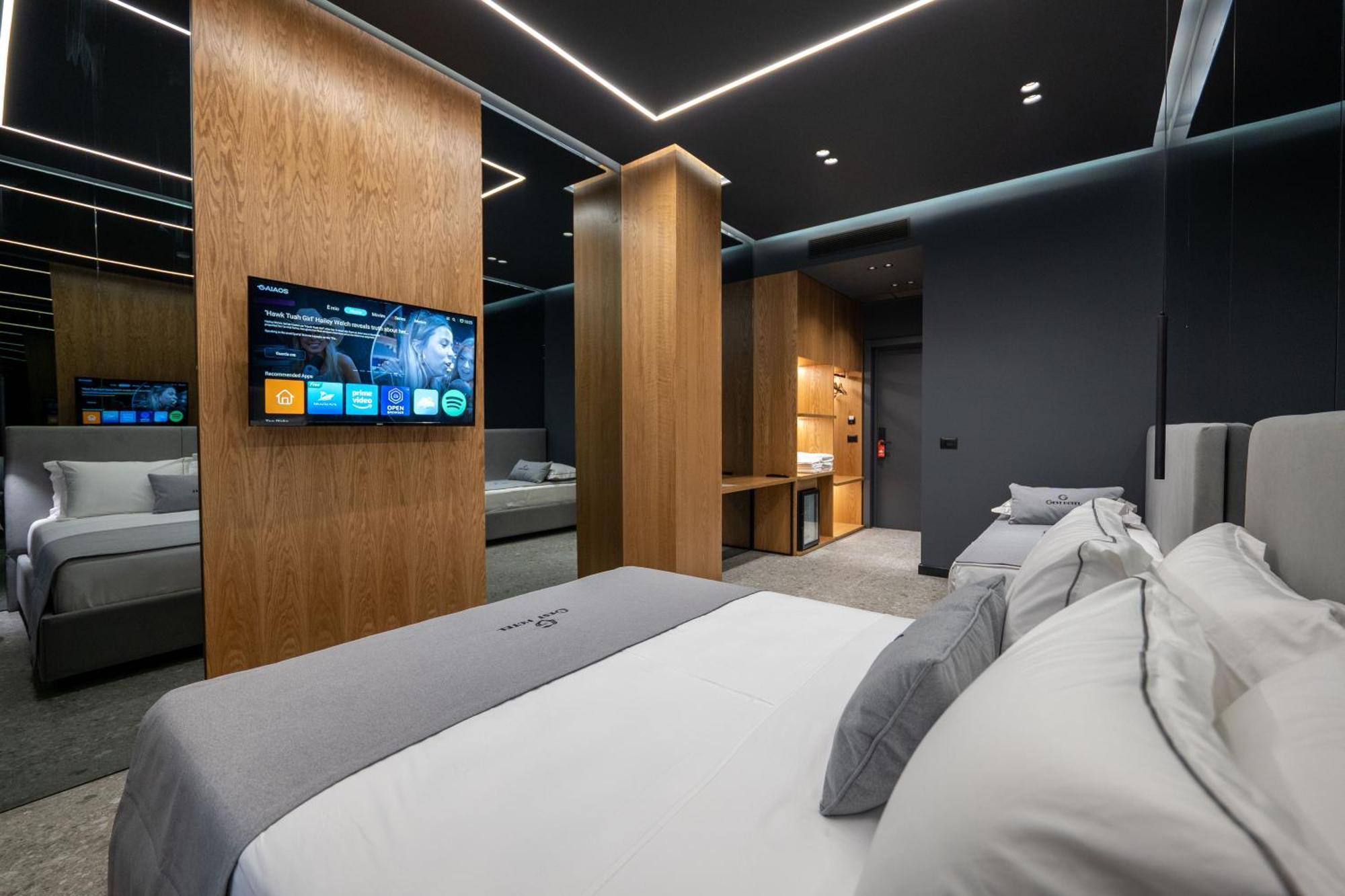 Gest Hotel Radhimë Eksteriør bilde