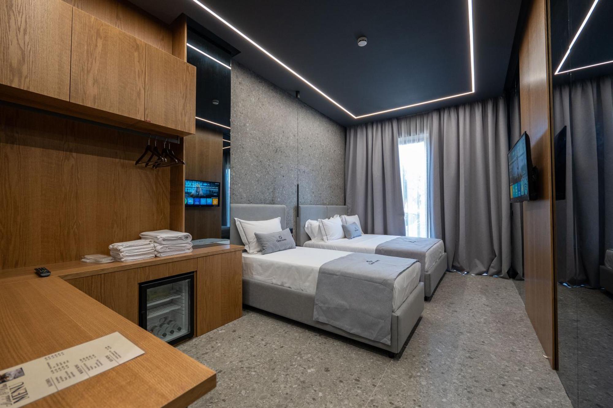 Gest Hotel Radhimë Eksteriør bilde