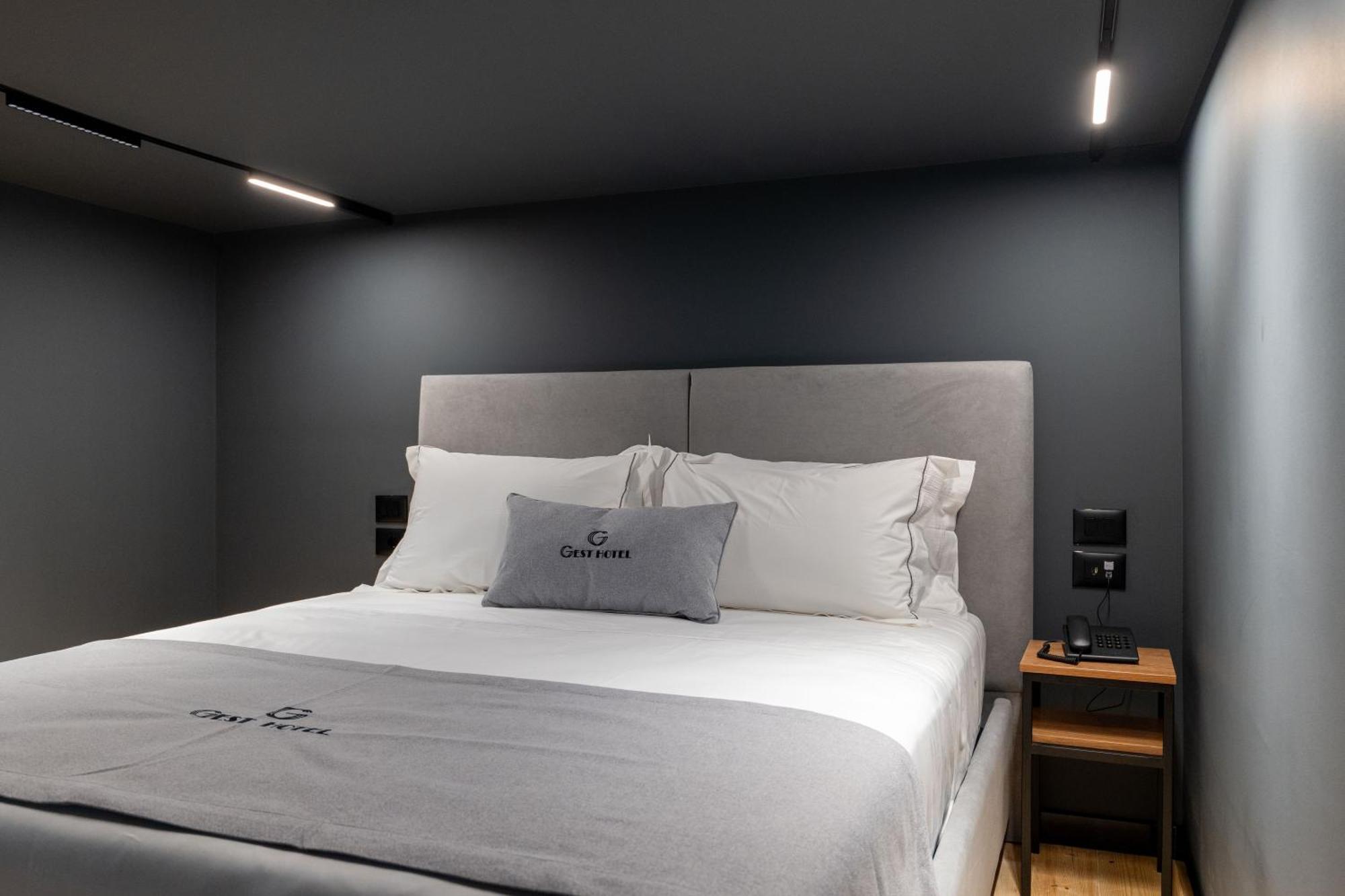 Gest Hotel Radhimë Eksteriør bilde