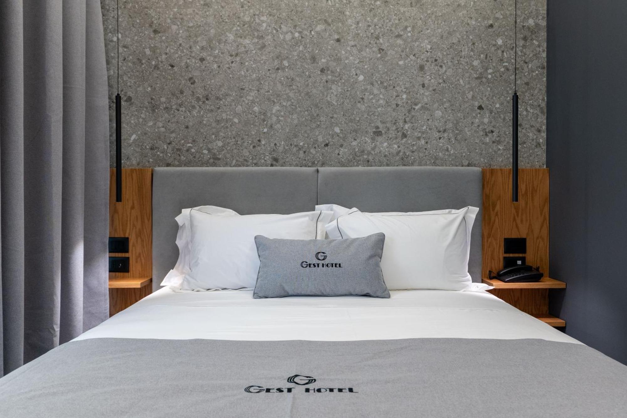 Gest Hotel Radhimë Eksteriør bilde
