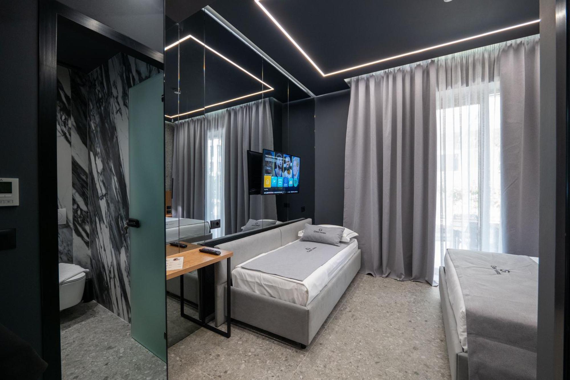 Gest Hotel Radhimë Eksteriør bilde