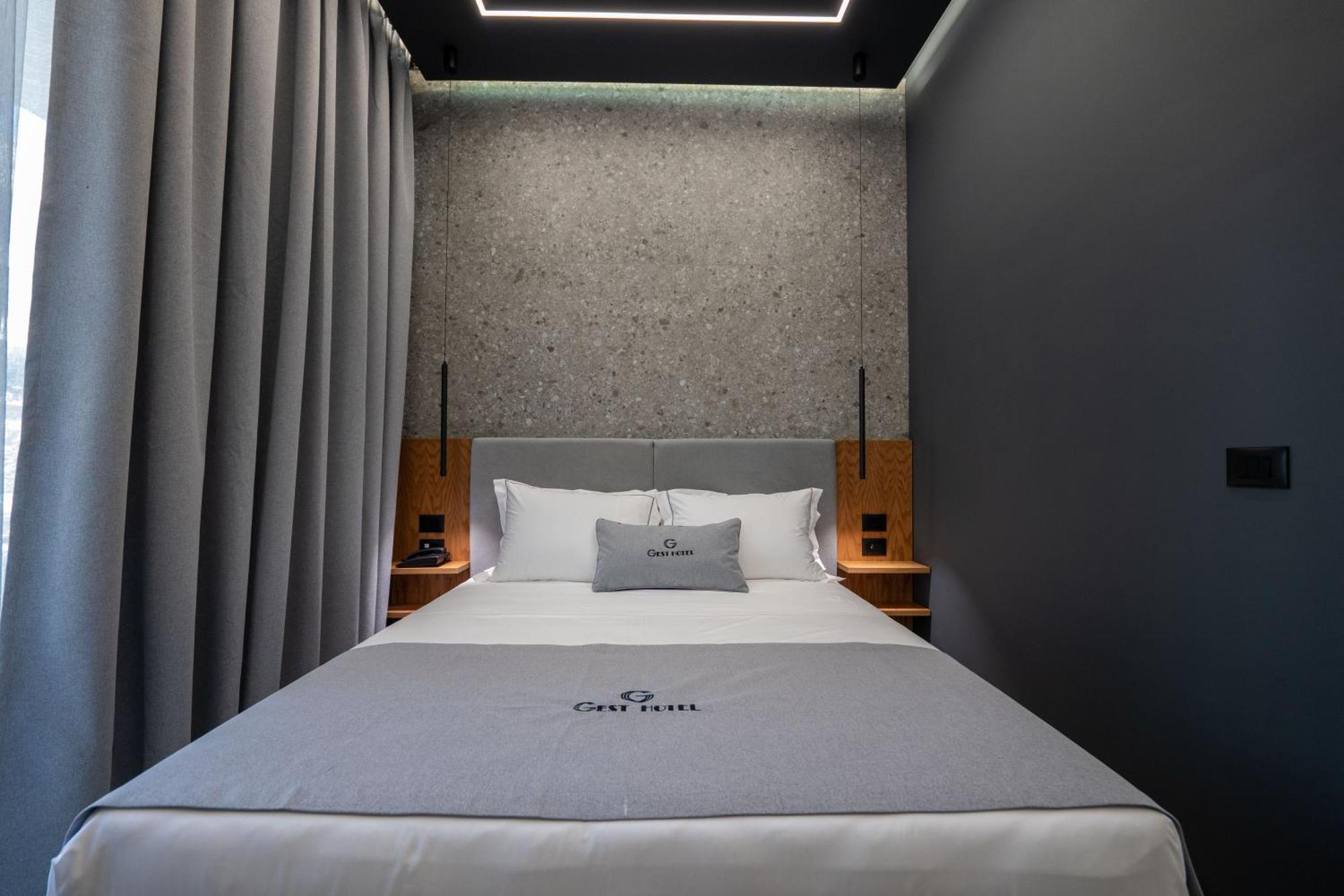 Gest Hotel Radhimë Eksteriør bilde
