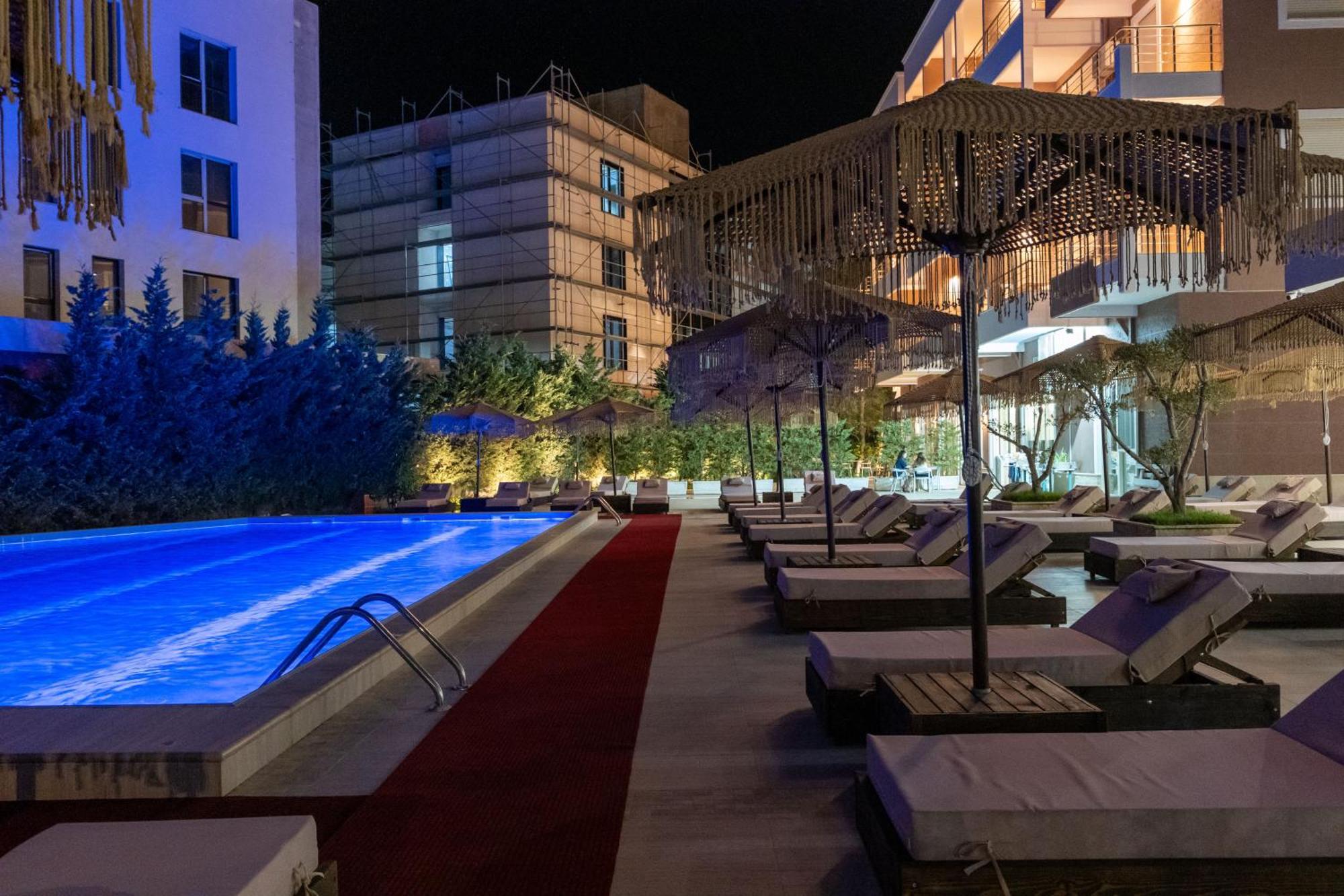 Gest Hotel Radhimë Eksteriør bilde
